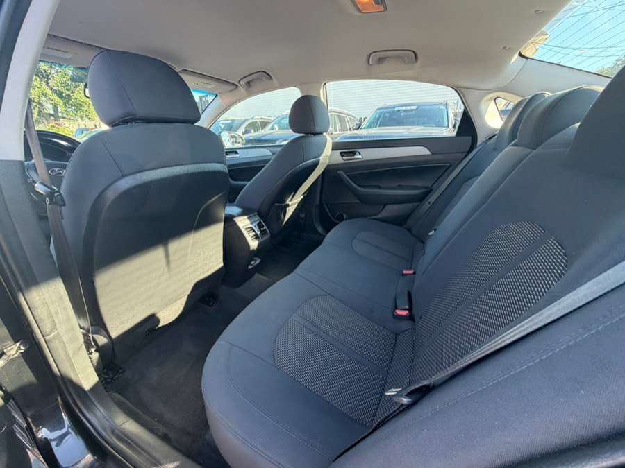 Used 2019 Hyundai Sonata SEL w/ Tech Package 02 FWD image 11
