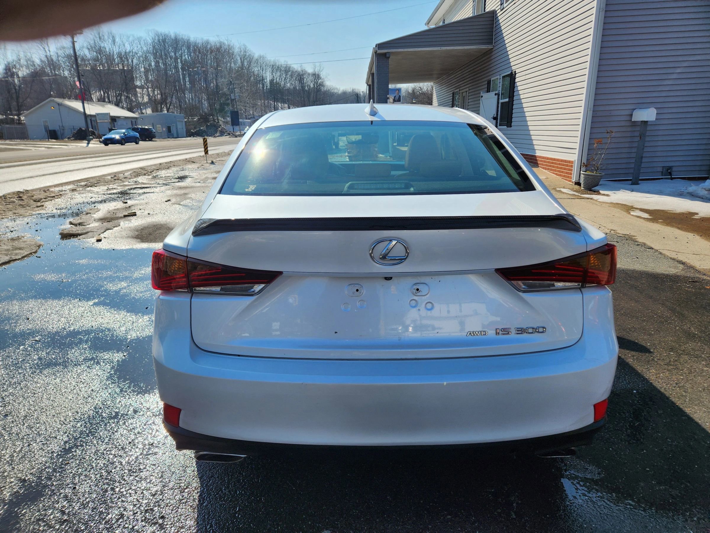 Used 2018 Lexus IS 300 AWD w/ Comfort Package image 8