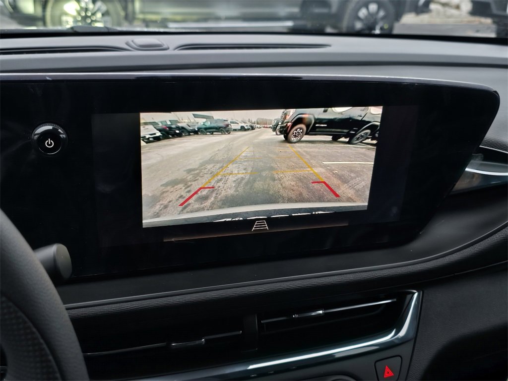 Certified 2025 Buick Envista Preferred image 19