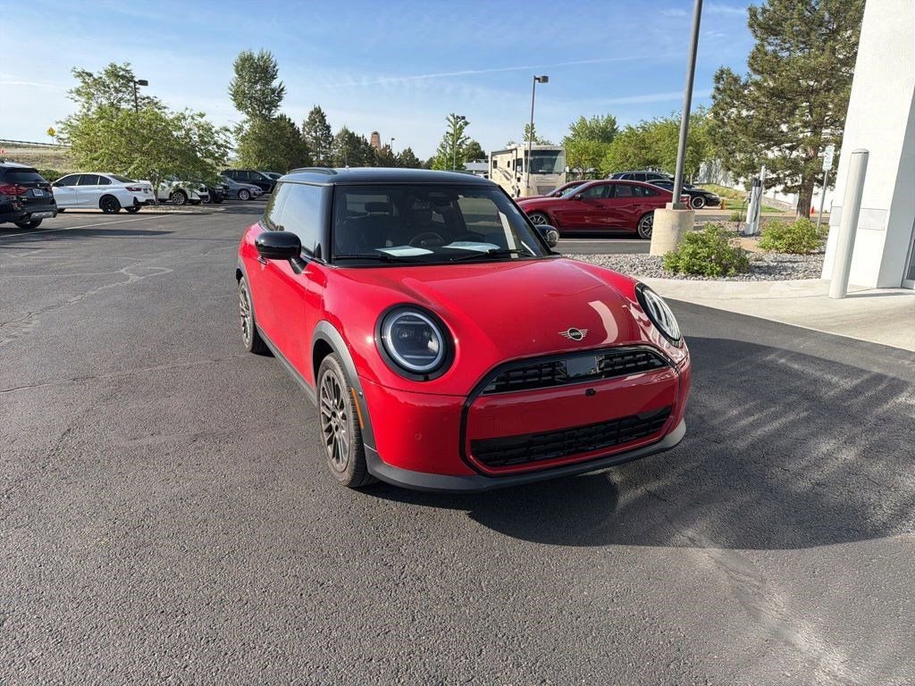 Used 2026 MINI Cooper 2-Door Hardtop FWD image 7