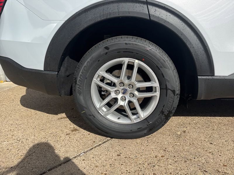 New 2026 Ford Explorer Active AWD/4WD image 9