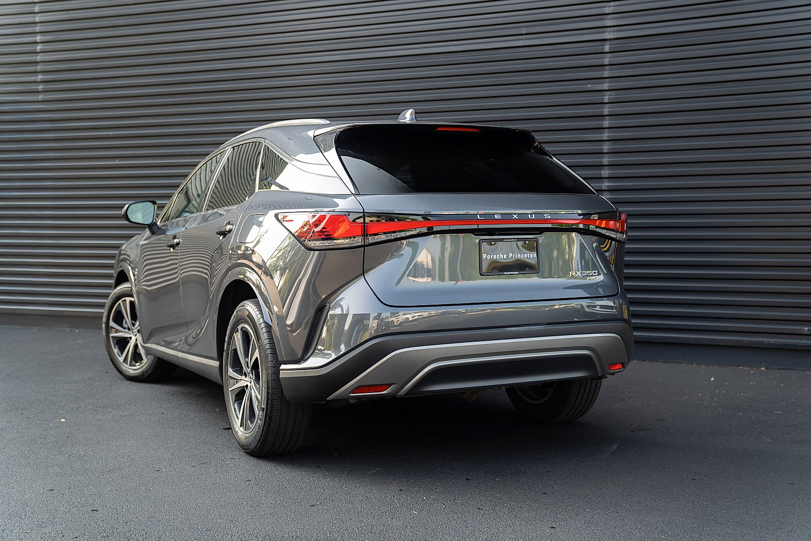 Used 2024 Lexus RX 350 Premium w/ Accessory Package (Z1) AWD/4WD image 3