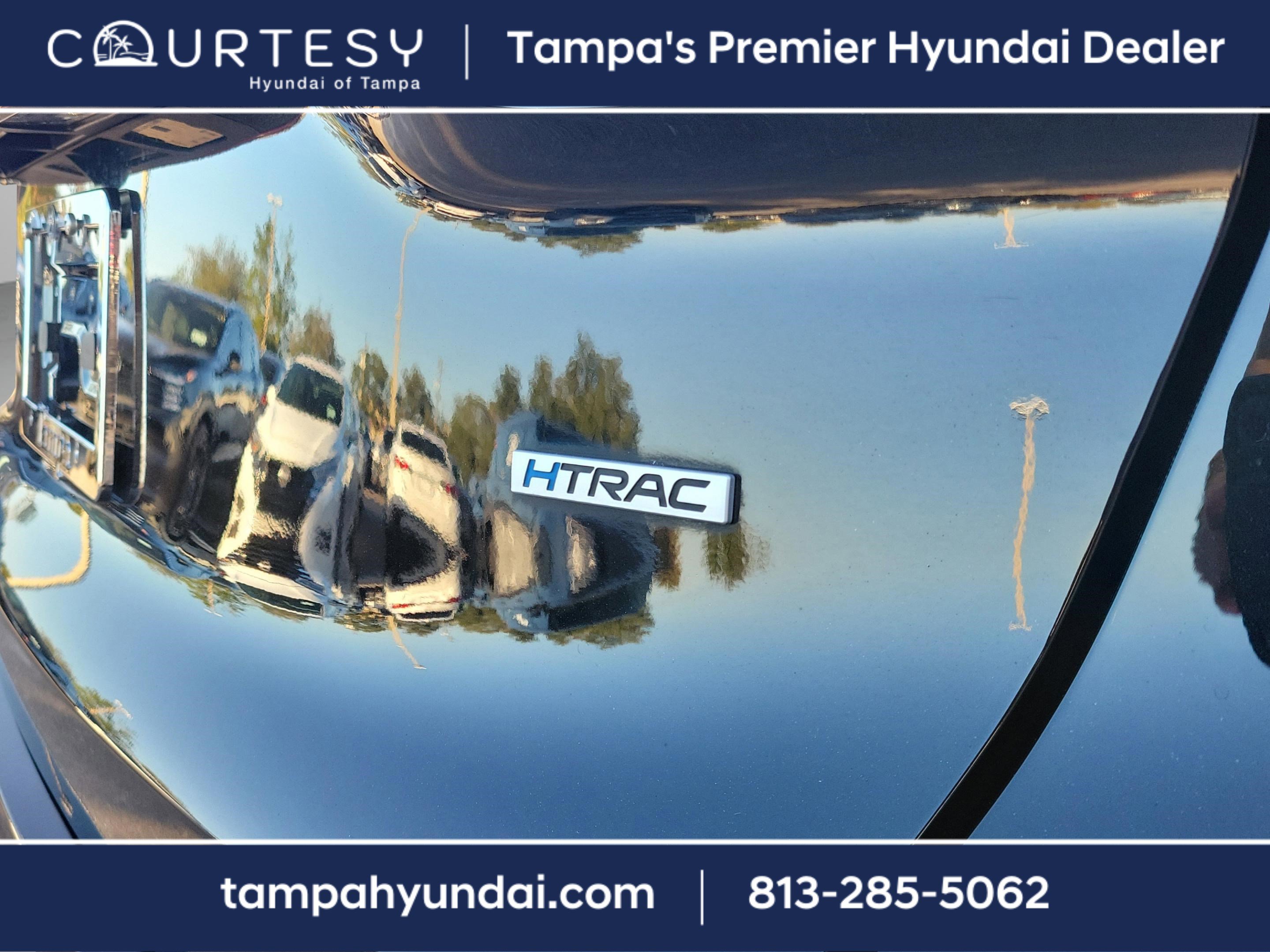 Certified 2023 Hyundai Santa Fe SEL w/ Premium Package image 7