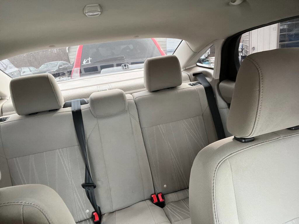 Used 2018 Ford Focus SE image 14