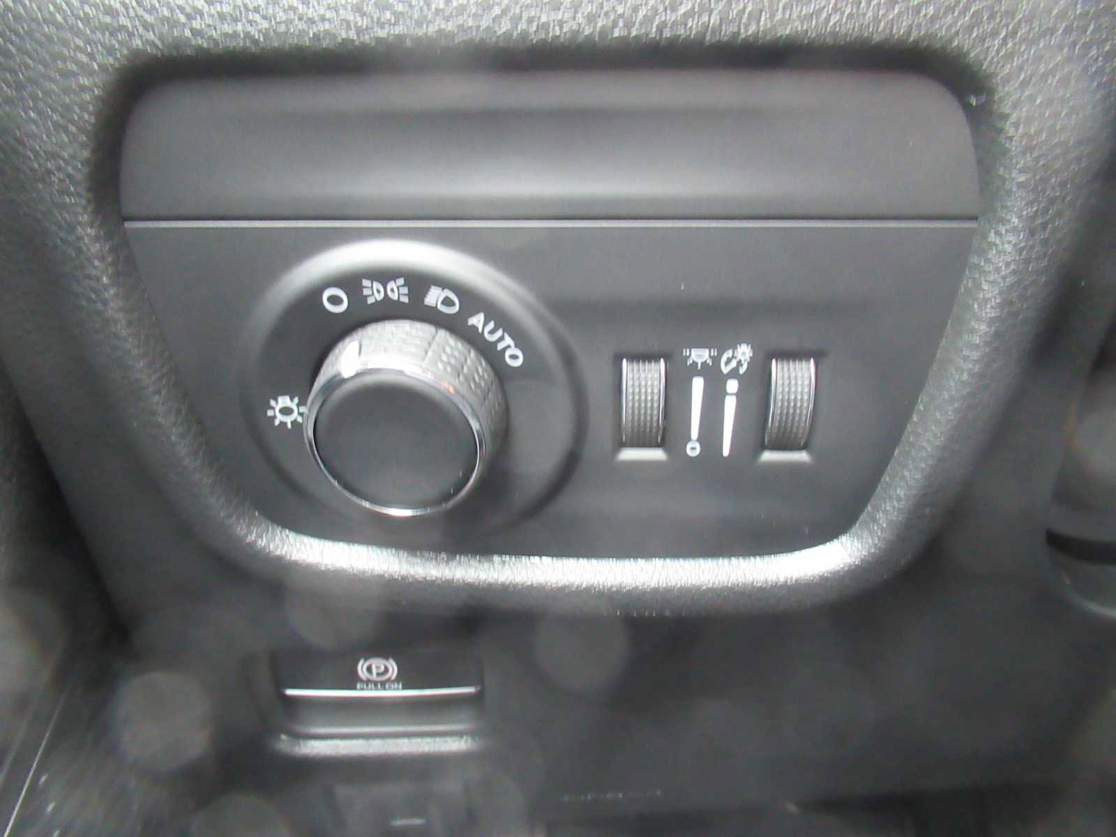 New 2025 Jeep Grand Cherokee L Altitude image 29