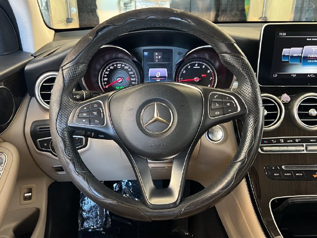 Used 2016 Mercedes-Benz GLC 300 image 35