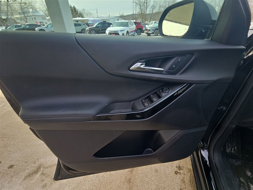 New 2026 Chevrolet Equinox LT image 21