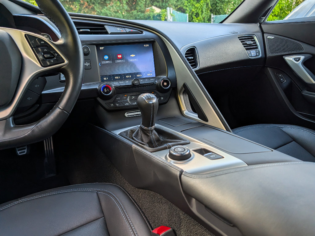 Used 2018 Chevrolet Corvette Grand Sport RWD image 24