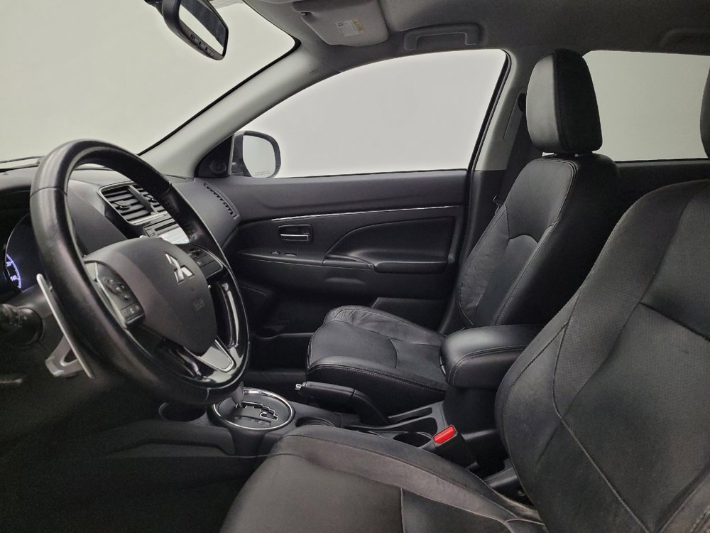 Used 2016 Mitsubishi Outlander Sport SEL image 17