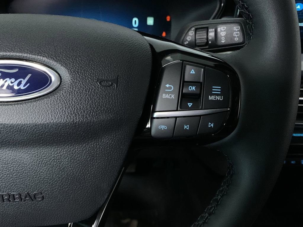 New 2023 Ford Escape SE w/ PHEV Premium Package FWD image 26