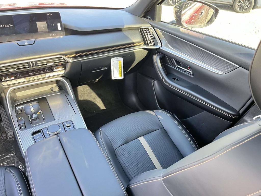 New 2025 MAZDA CX-70 Plug-In Hybrid w/ Premium Plus AWD/4WD image 28