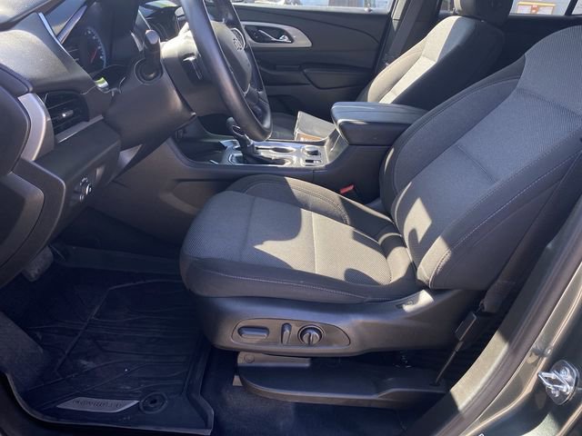 Used 2023 Chevrolet Traverse LT image 29
