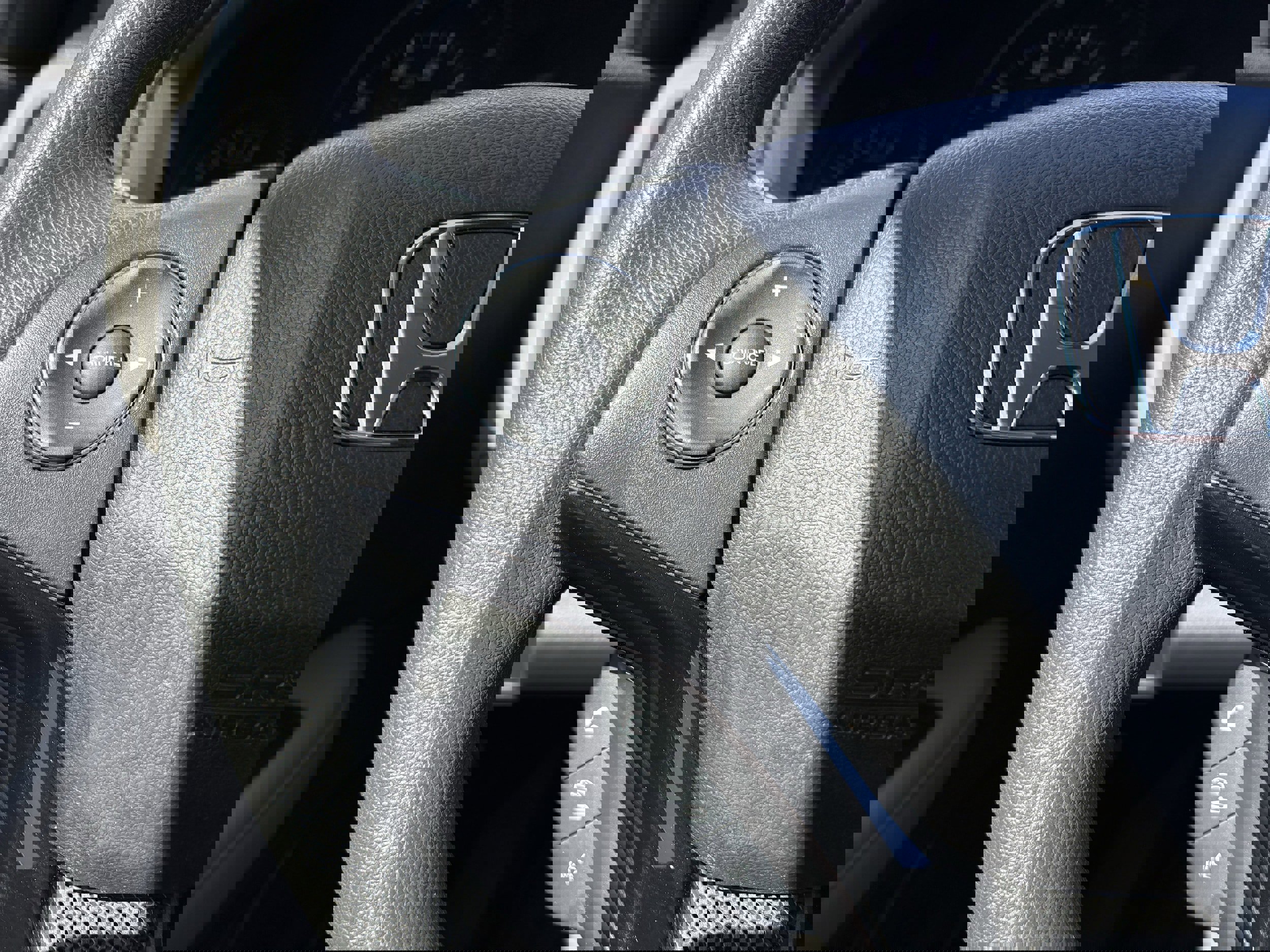 Used 2021 Honda HR-V LX image 15