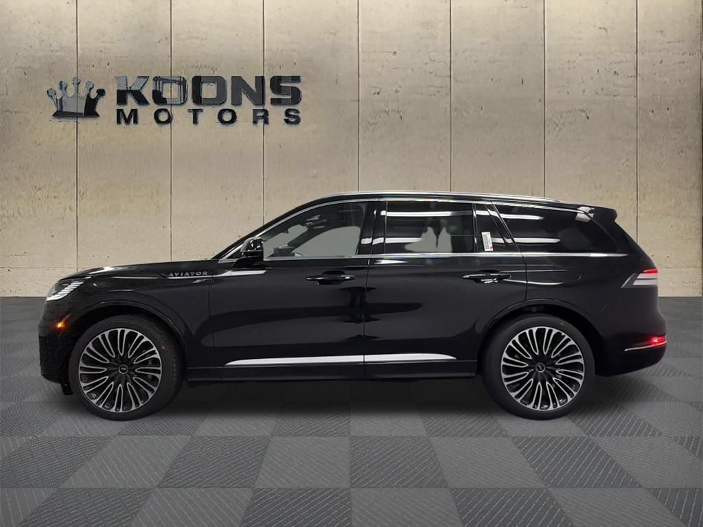 New 2026 Lincoln Aviator Black Label w/ Dynamic Handling Package AWD/4WD image 4