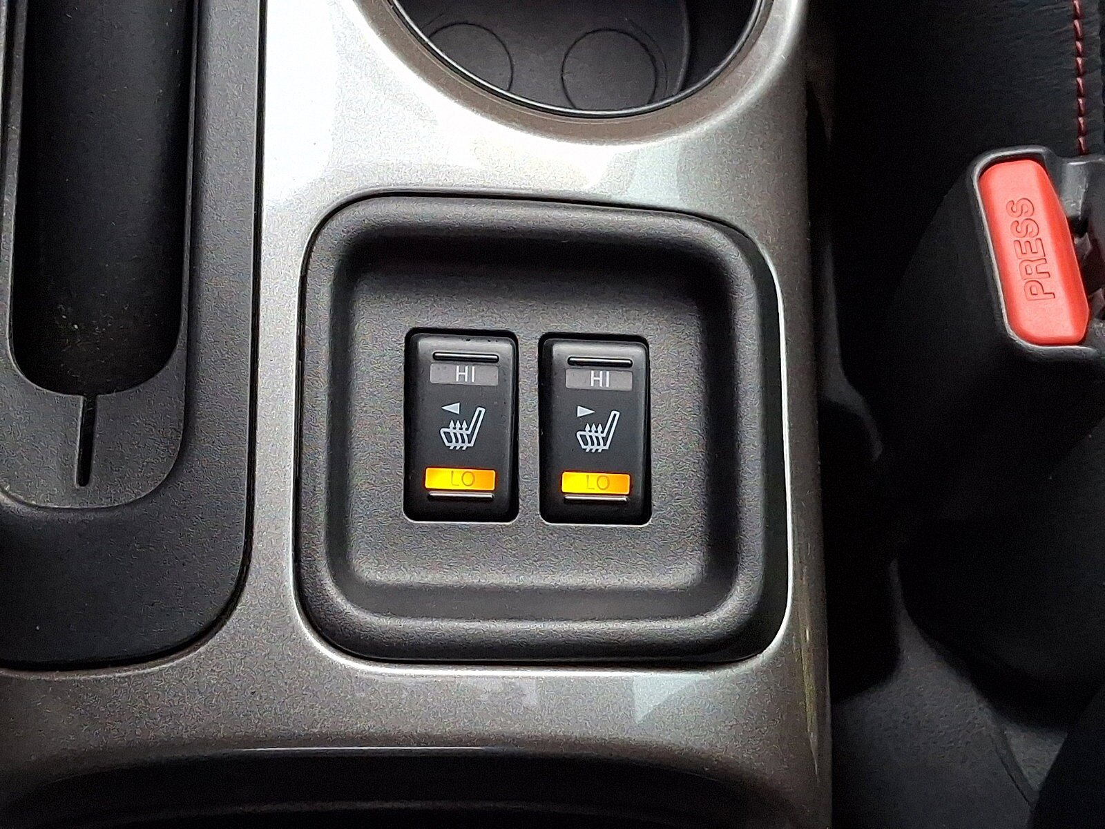 Used 2013 Nissan Juke SL AWD/4WD image 25