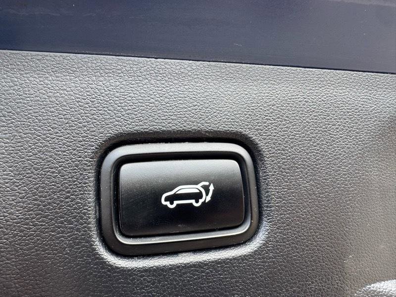 Used 2022 Hyundai Tucson Limited AWD/4WD image 26