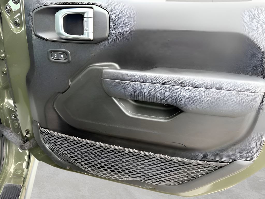 Used 2022 Jeep Gladiator Willys image 34