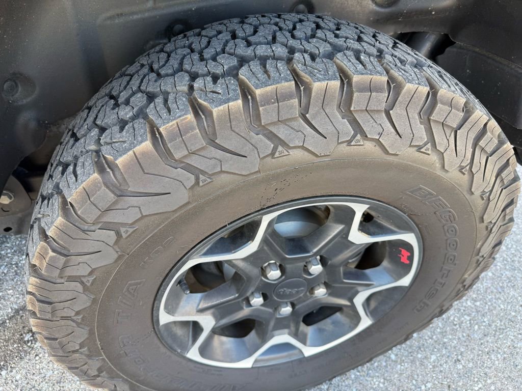 Used 2020 Jeep Wrangler Unlimited Rubicon w/ Quick Order Package 28Y Recon image 13