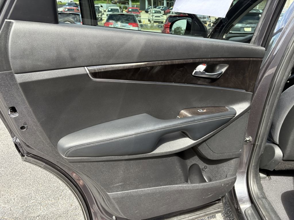 Used 2018 Kia Sorento LX image 13