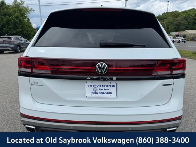 Certified 2025 Volkswagen Atlas Peak Edition SE AWD/4WD image 6