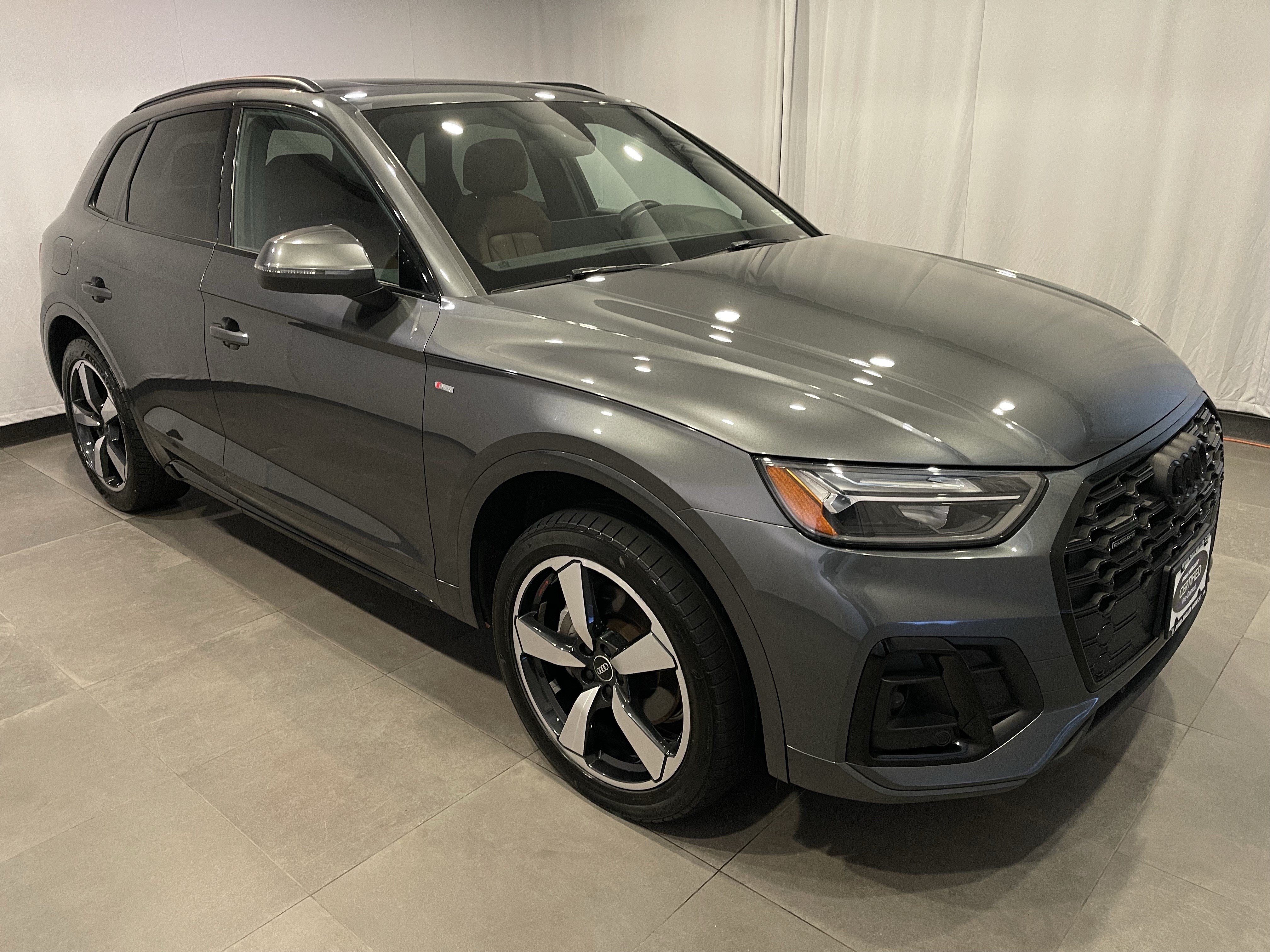 Used 2022 Audi Q5 2.0T Premium Plus AWD/4WD image 3