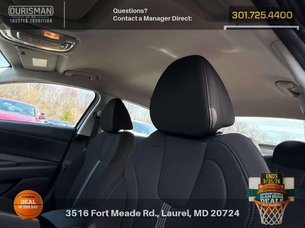 Used 2025 Hyundai Elantra SE image 17