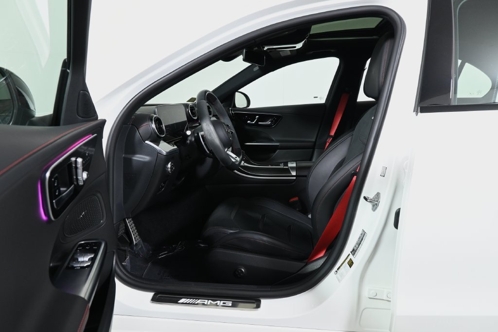 Certified 2023 Mercedes-Benz C 43 AMG 4MATIC Sedan image 3