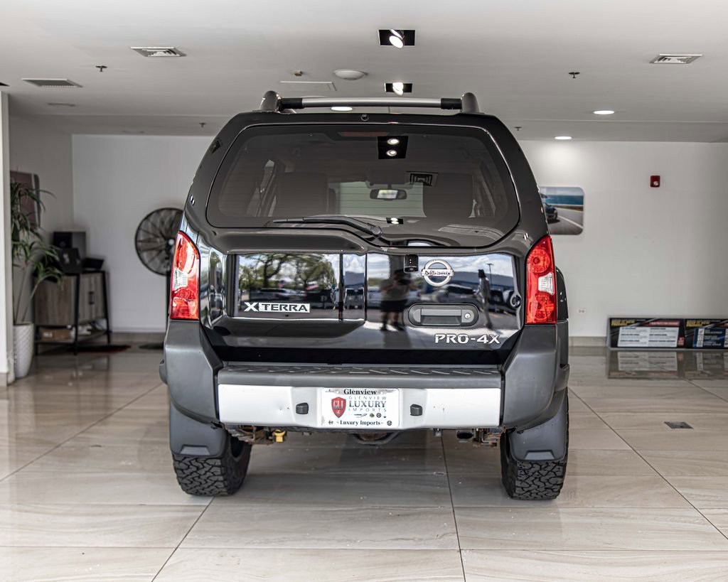 Used 2015 Nissan Xterra PRO-4X w/ Pro-4x Leather Package AWD/4WD image 13