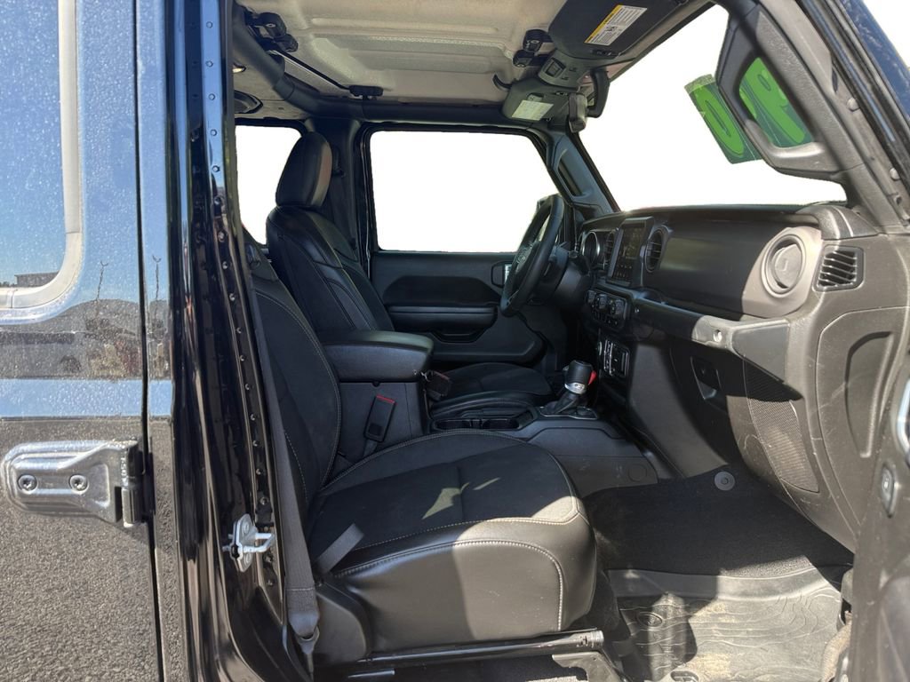 Used 2021 Jeep Gladiator Sport image 15