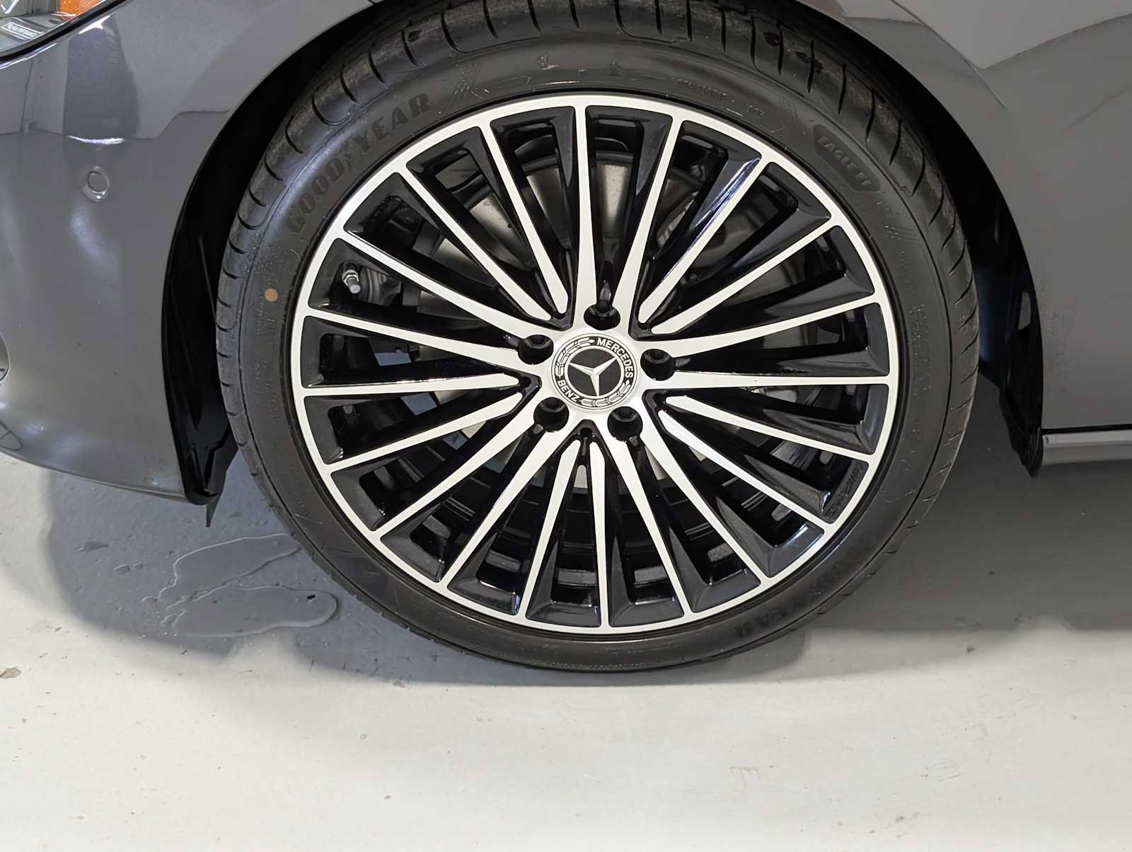 New 2026 Mercedes-Benz C 300 4MATIC Sedan image 3