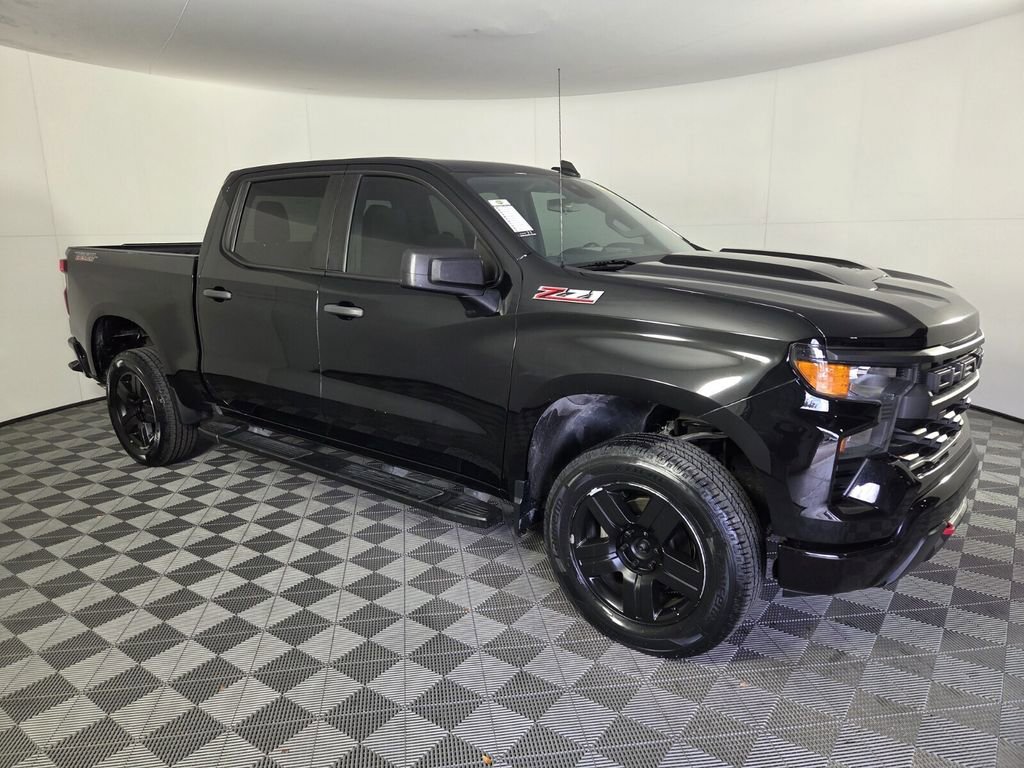 Used 2023 Chevrolet Silverado 1500 Custom Trail Boss image 2