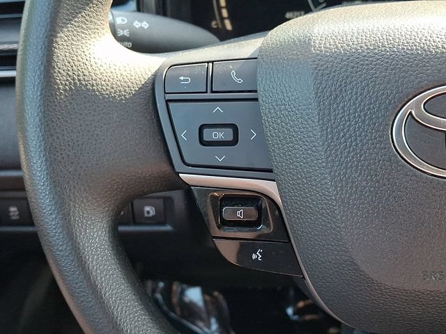 Used 2025 Toyota Camry LE FWD image 20