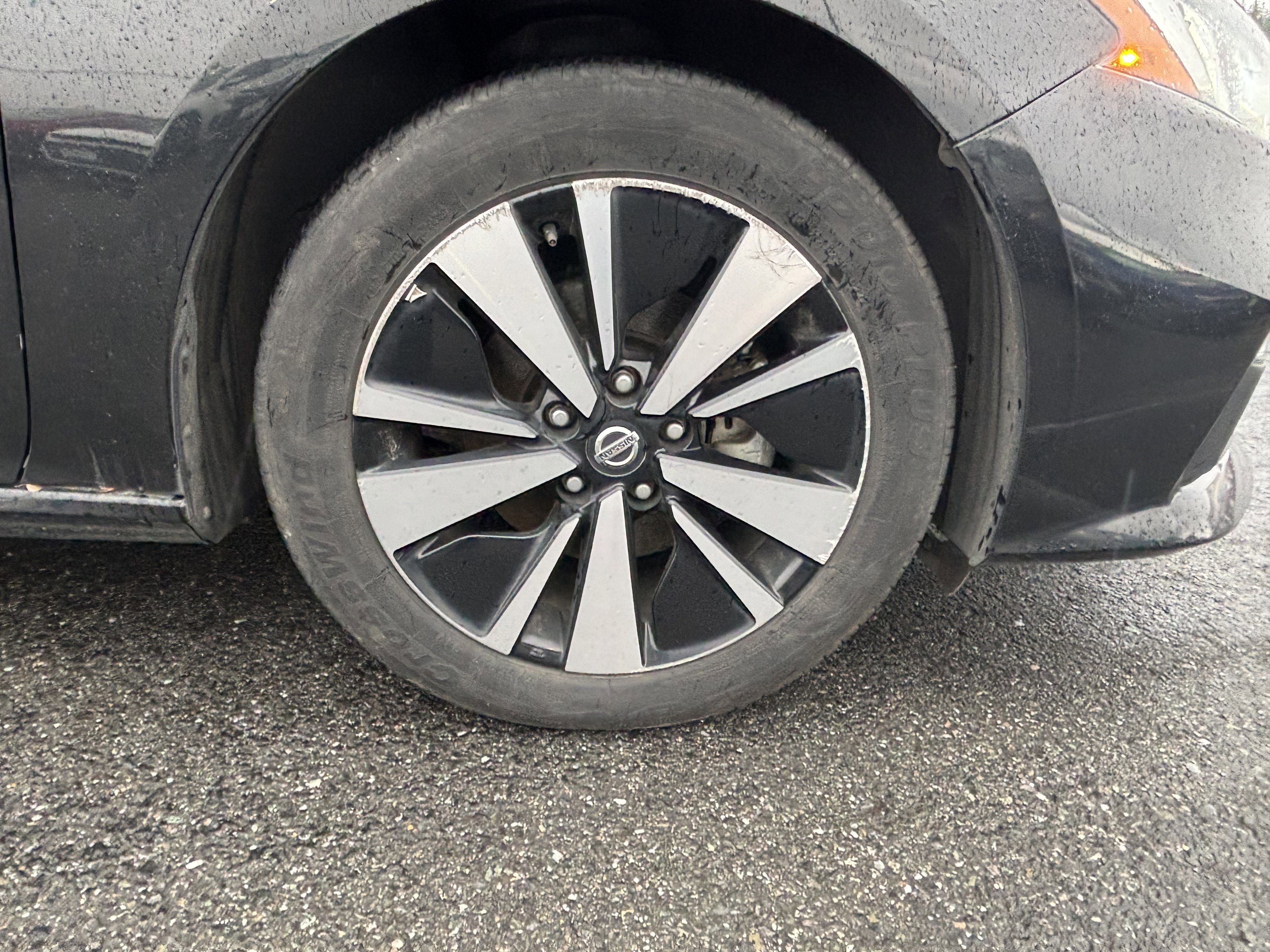 Used 2021 Nissan Altima 2.5 SV FWD image 9