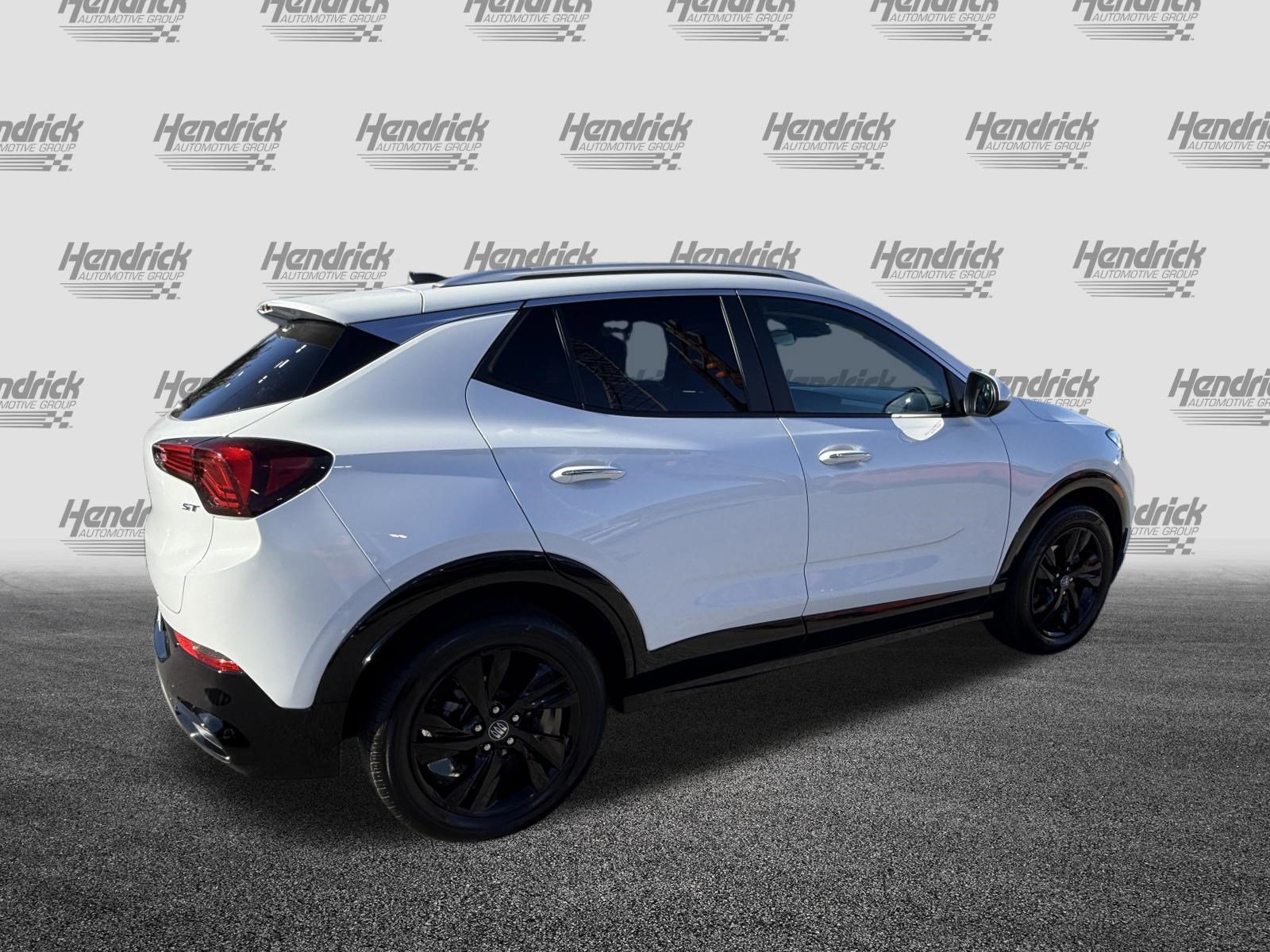 Used 2024 Buick Encore GX Sport Touring FWD image 10