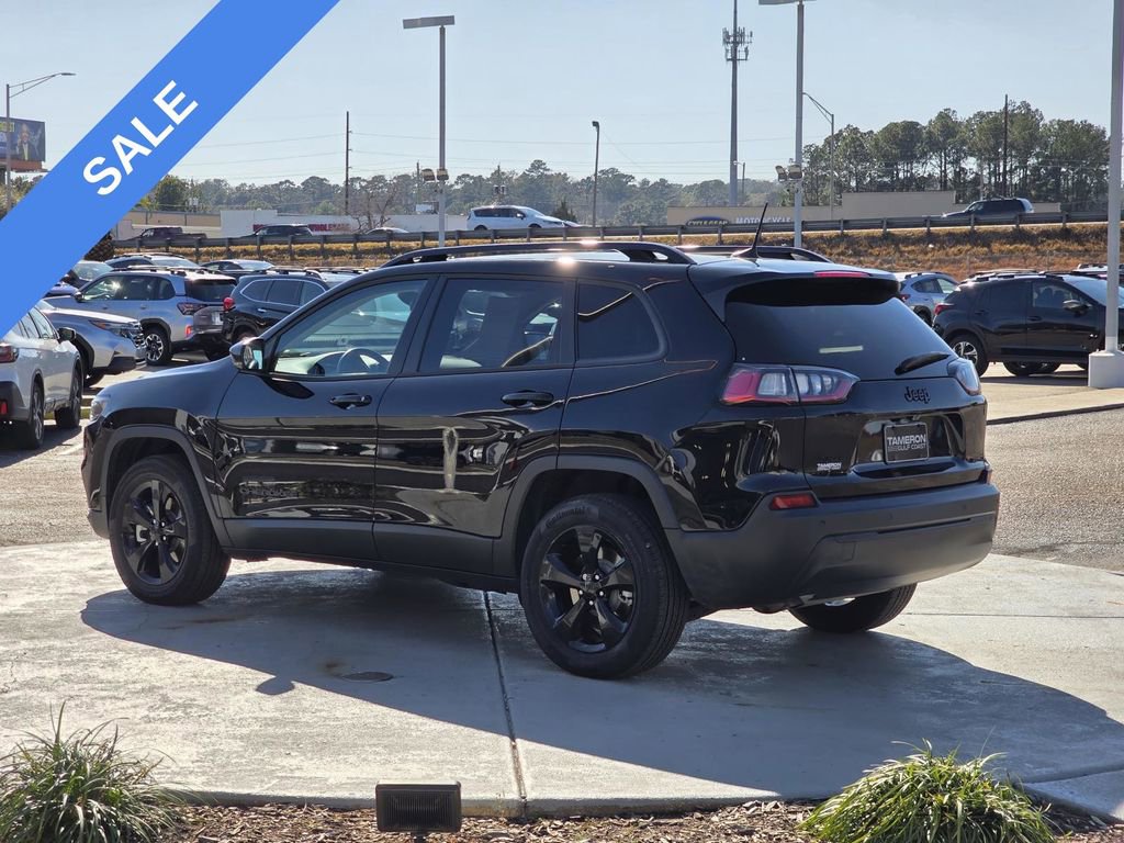 Used 2021 Jeep Cherokee Latitude Plus image 4