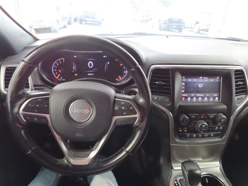 Used 2021 Jeep Grand Cherokee Laredo image 20