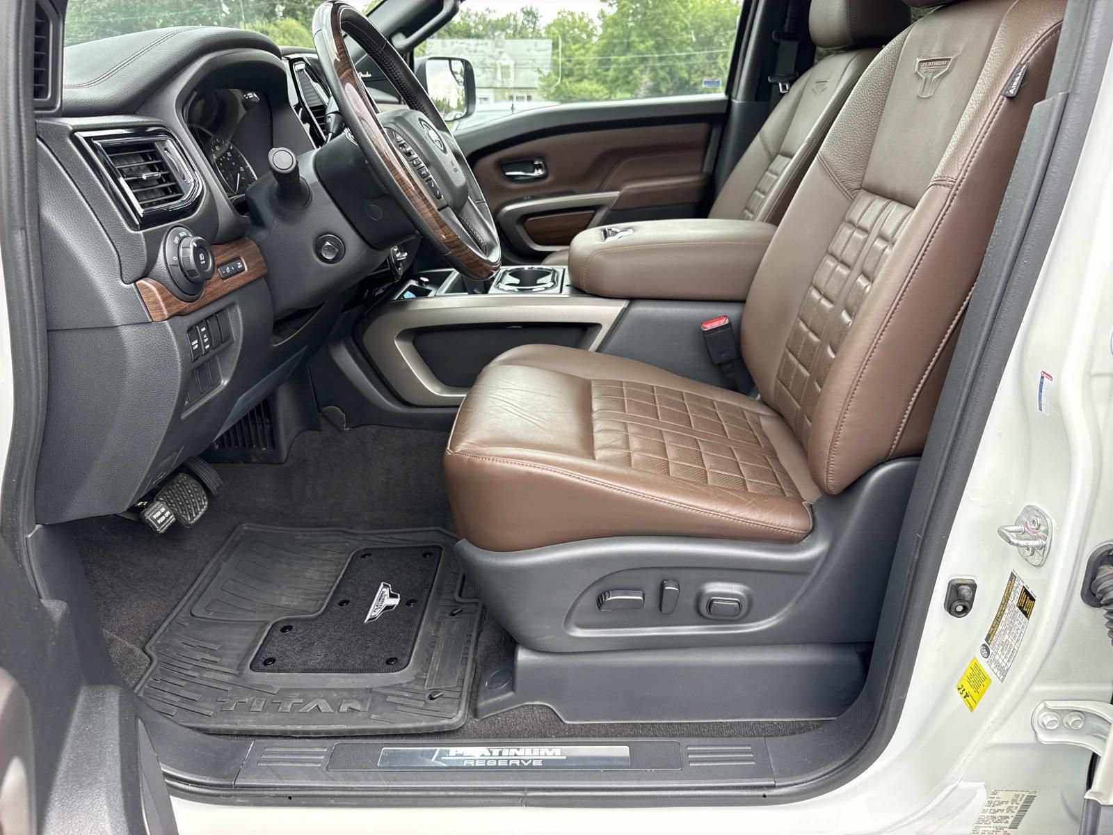 Used 2021 Nissan Titan Platinum Reserve w/ Moonroof Package AWD/4WD image 29