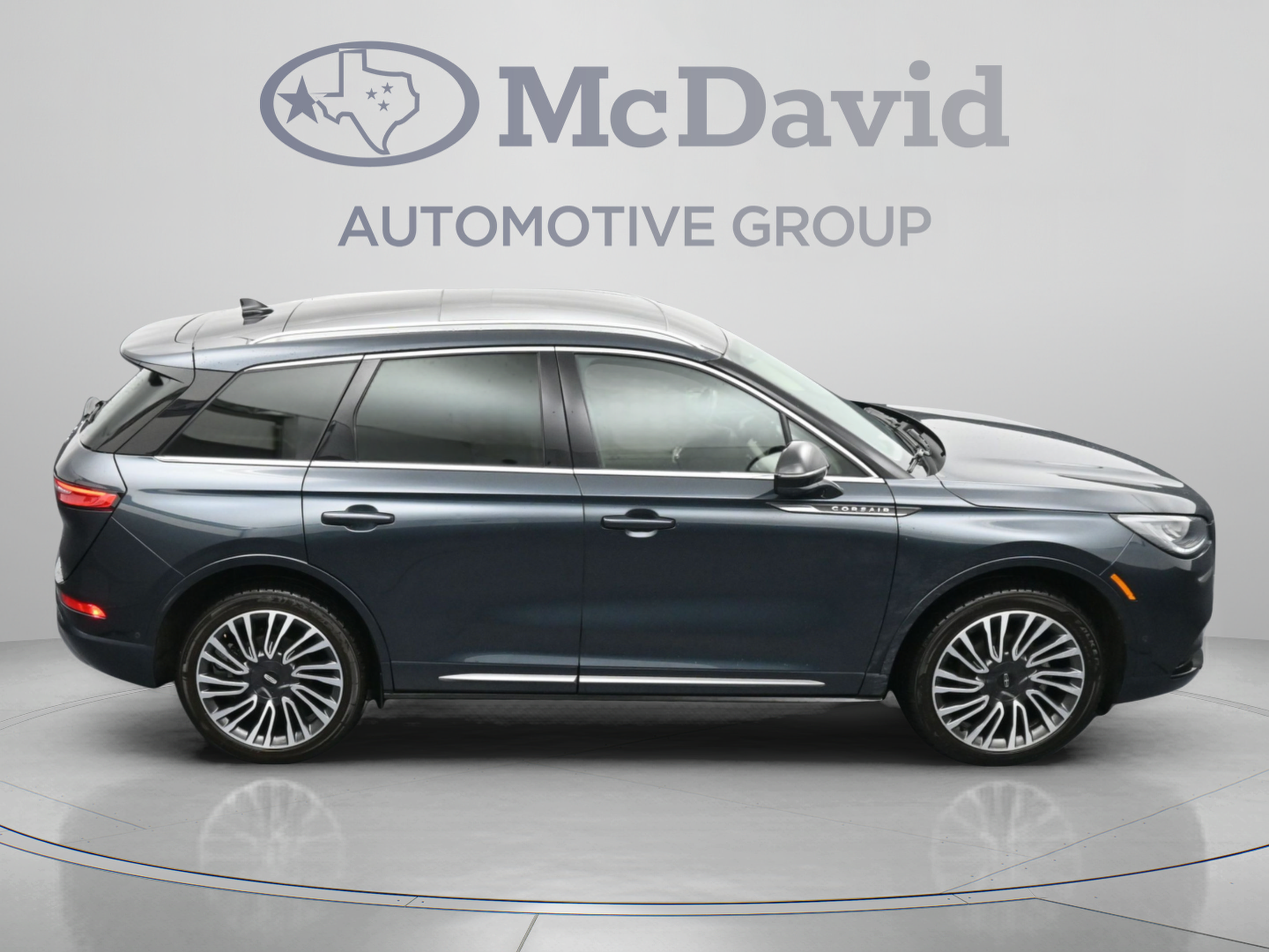 Used 2022 Lincoln Corsair Reserve w/ Equipment Group 201A AWD/4WD image 23