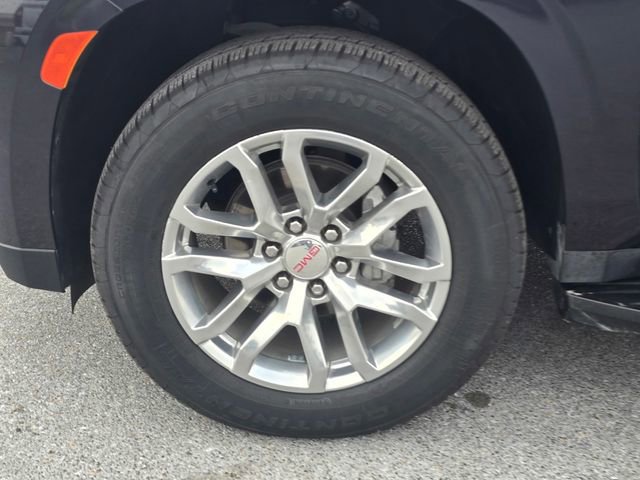 Used 2023 GMC Yukon XL SLT w/ SLT Premium Package image 9