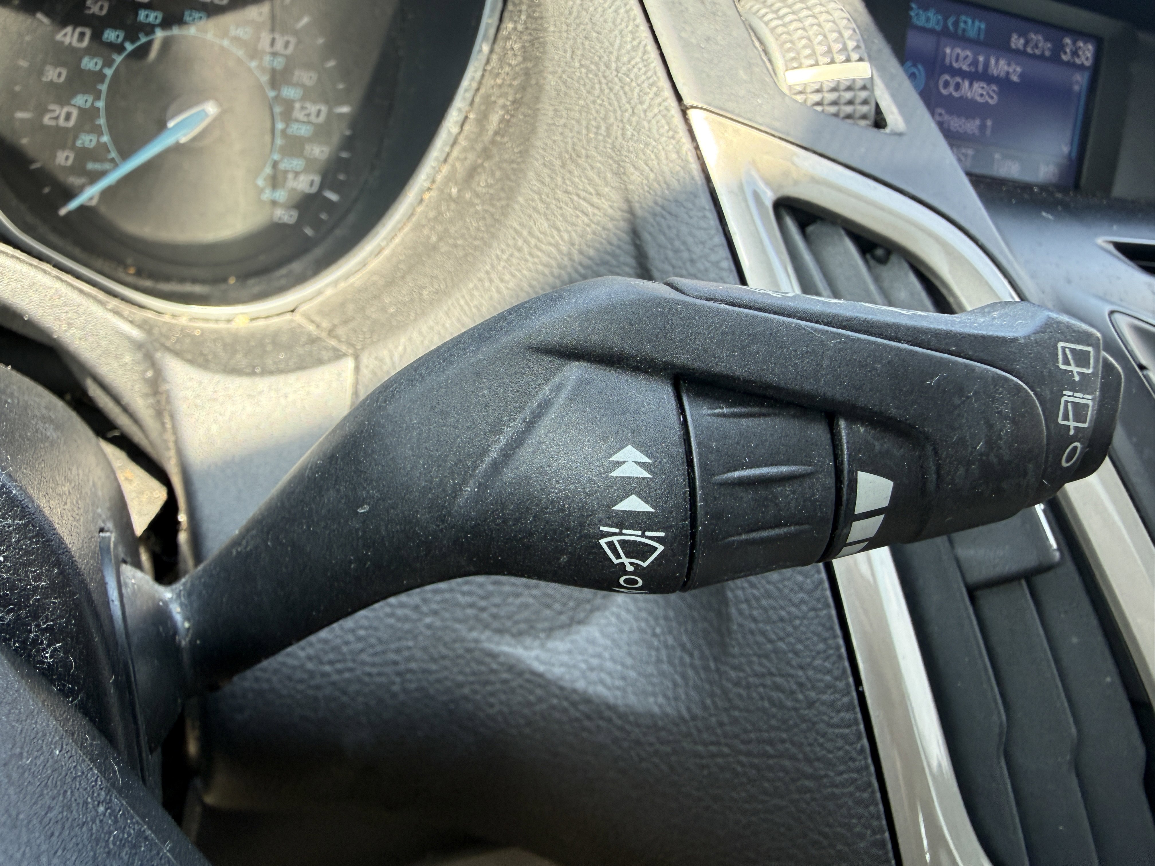 Used 2012 Ford Focus SEL FWD image 30