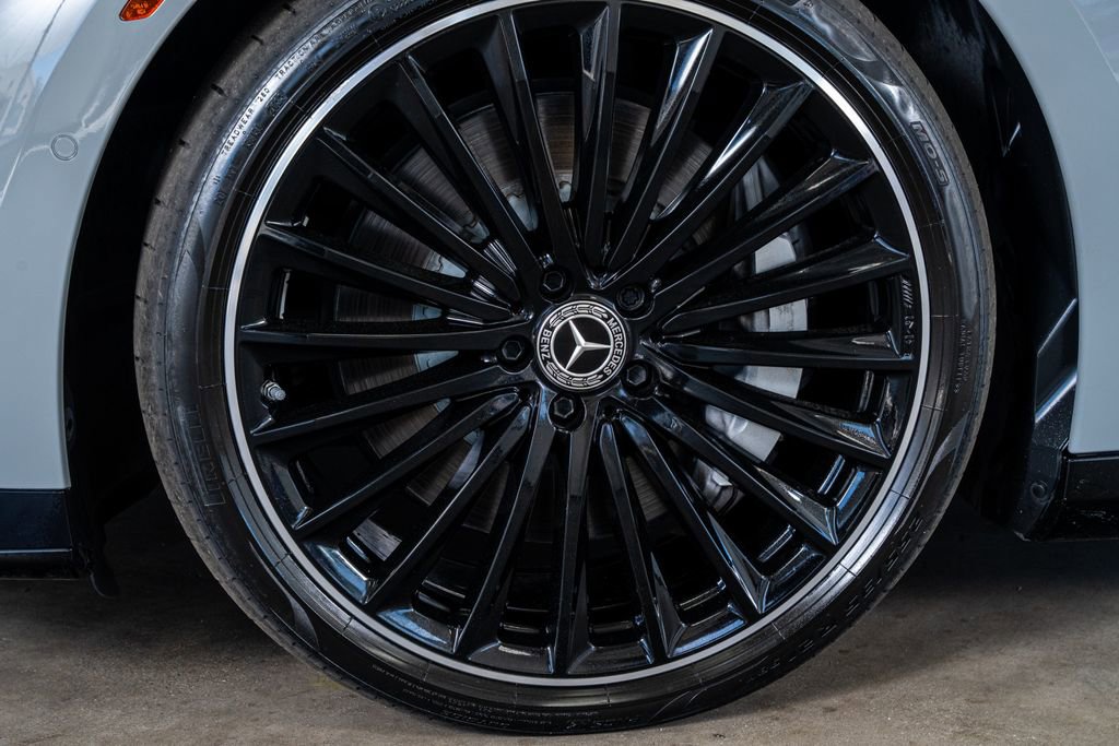 Used 2023 Mercedes-Benz EQE 500 4MATIC Sedan image 10