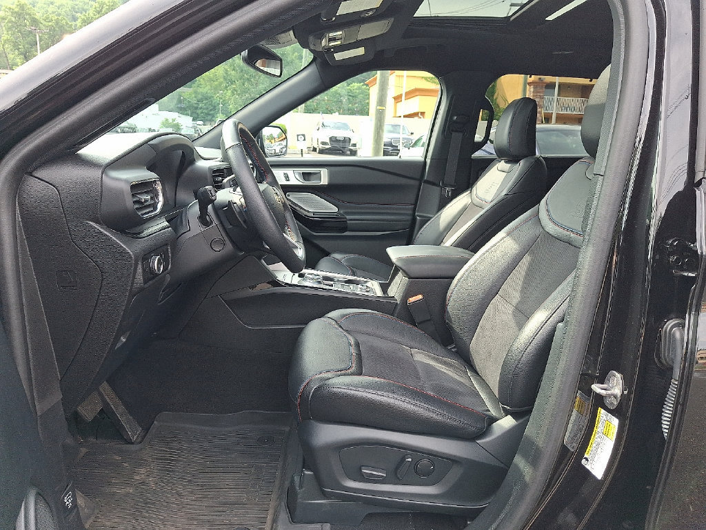 Used 2024 Ford Explorer ST w/ Equipment Group 401A AWD/4WD image 14