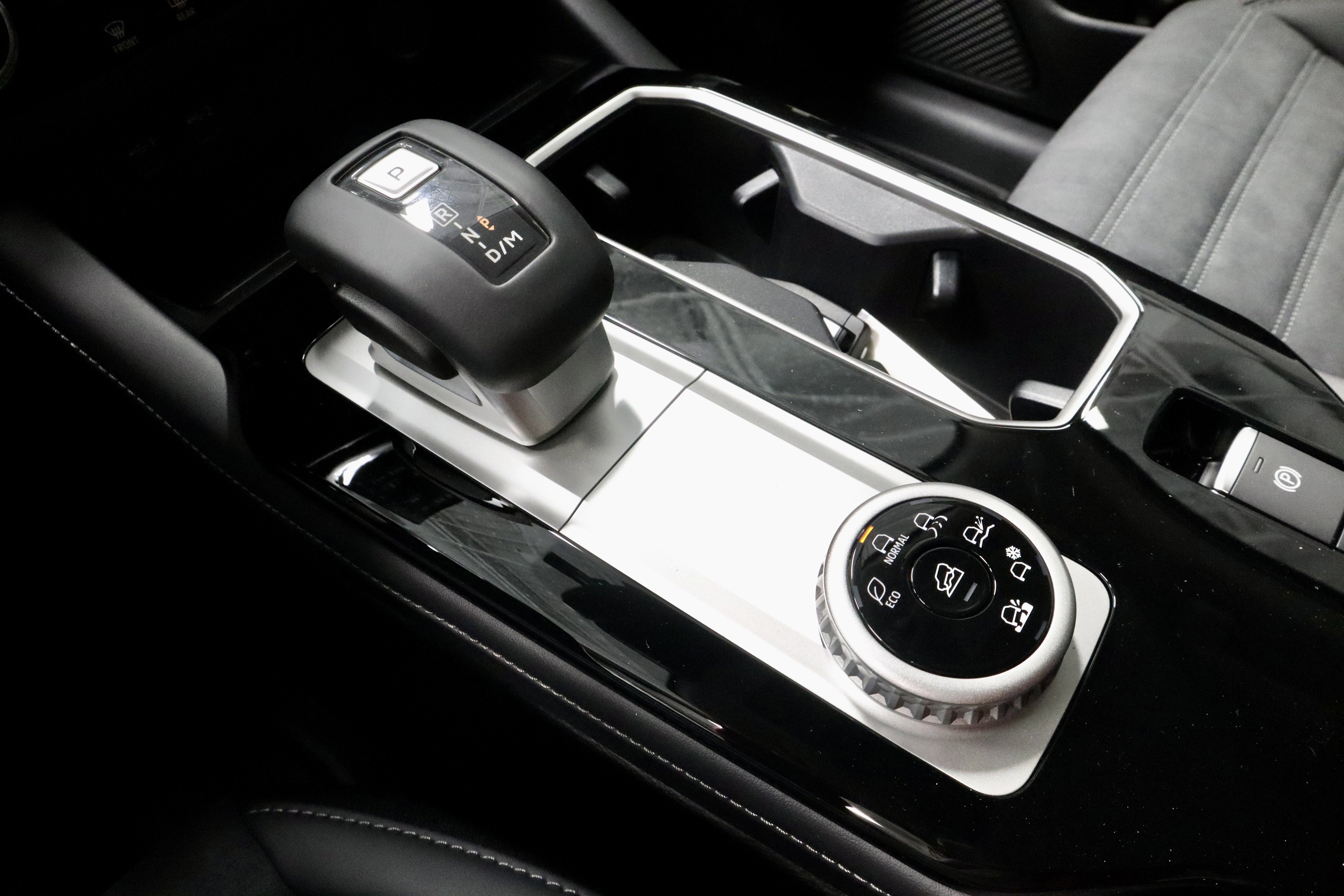 New 2026 Mitsubishi Outlander SE image 27