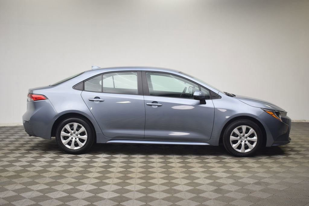 Used 2024 Toyota Corolla LE image 11