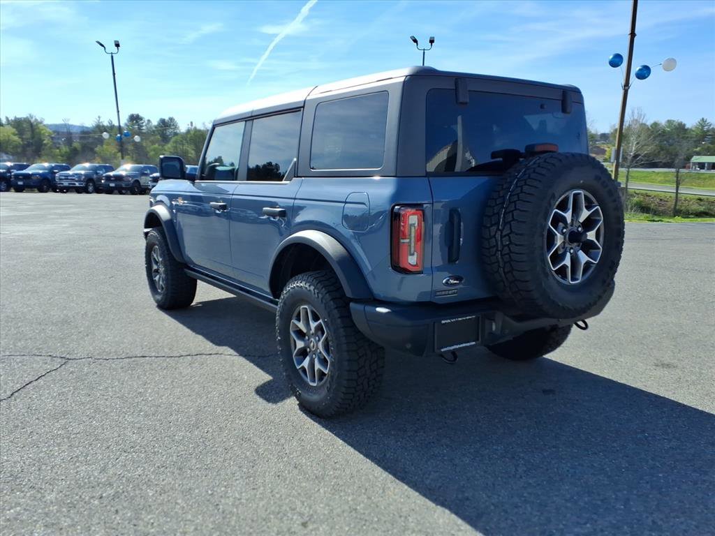 Certified 2024 Ford Bronco Badlands image 3