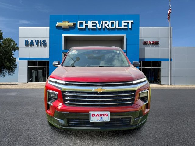 Used 2026 Chevrolet Traverse High Country w/ LPO, Floor Liner Package AWD/4WD image 8