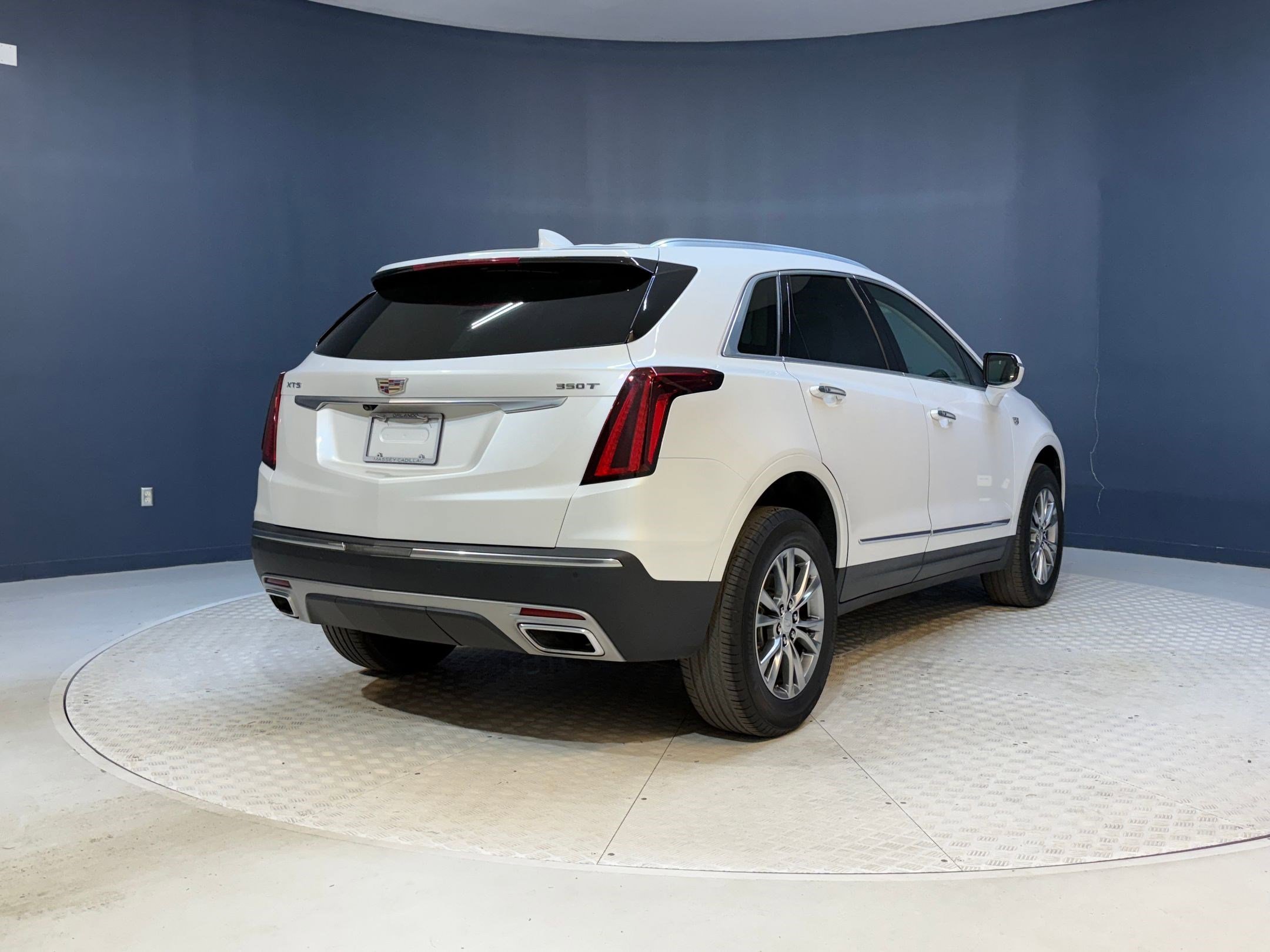 Certified 2023 Cadillac XT5 Premium Luxury image 9