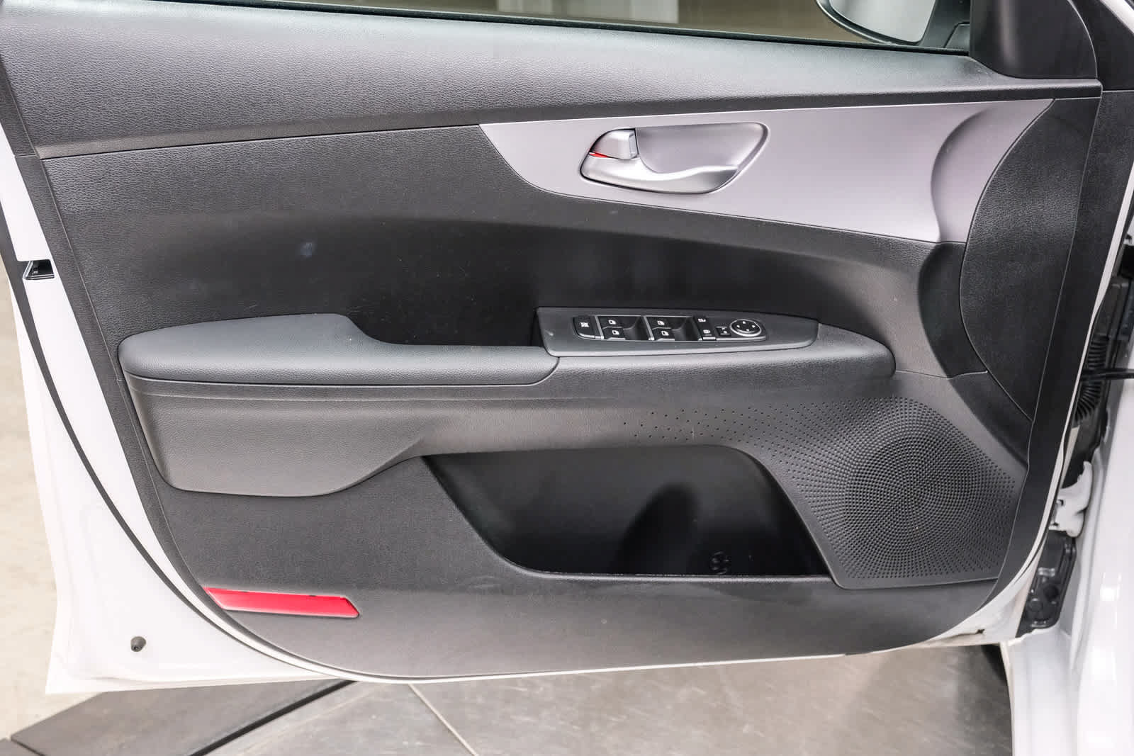 Used 2023 Kia Forte LXS FWD image 27