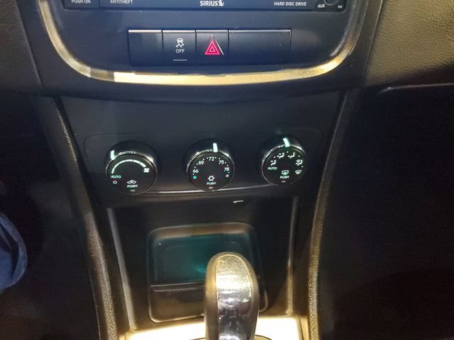 Used 2012 Dodge Avenger SXT Plus FWD image 19