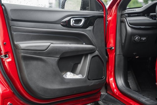 New 2026 Jeep Compass Latitude image 36
